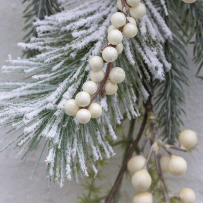 White Berry & Fircone Spray