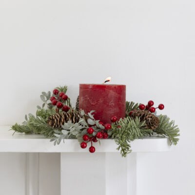 Red Berry Cone and Spruce Candle Ring