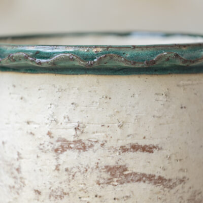 Pot with Green Frill Rim