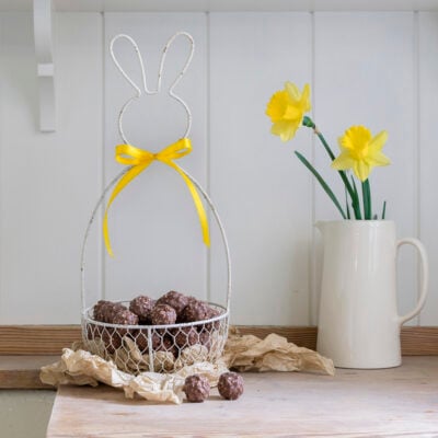 Bunny Basket Antique White