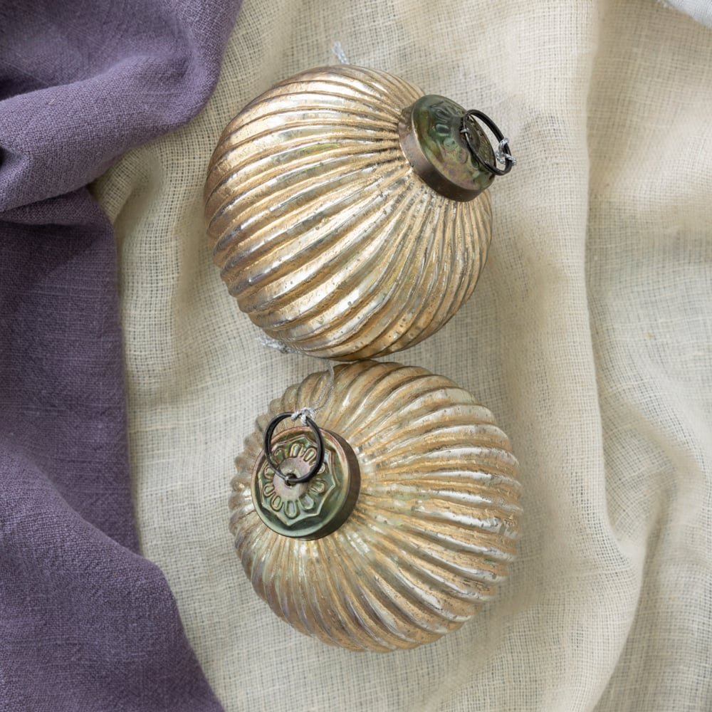 Ribbed Ball Decoration Small Gold