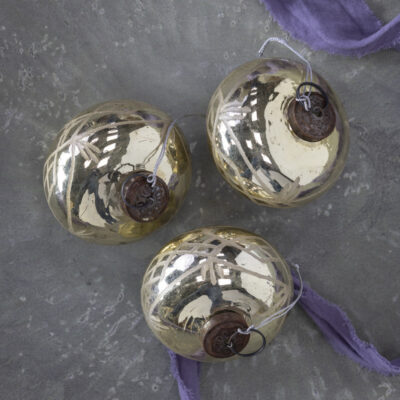 Antique Gold Etched Onion Decoration