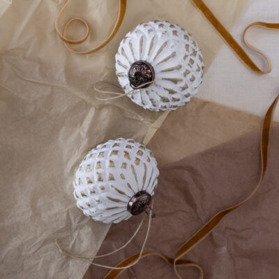 Russe Onion Decoration White