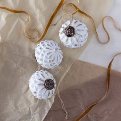Russe Onion Decoration White Small