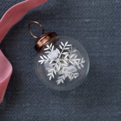 Clear Bauble with White Snowflake Etching