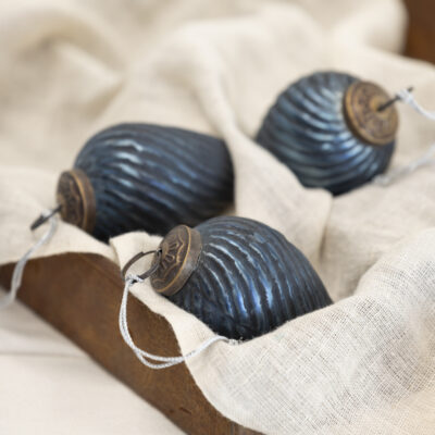 Swirl Teardrop Bauble Ice Blue