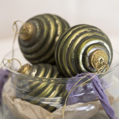 Ribbed Bauble Fir Green