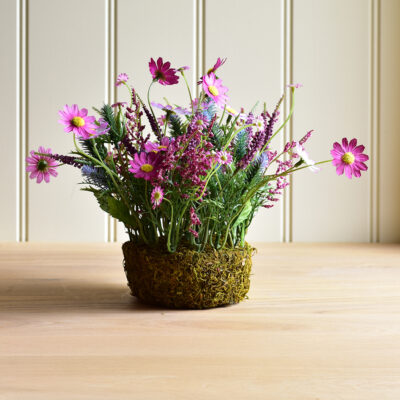 Wildflowers on Oasis Light Pink Medium